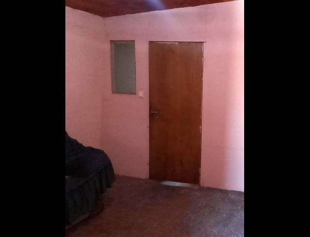 2 BEDROOM HOUSE FOR SALE IN THE HAGUE